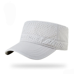 Gorra de 5 Paneles Personalizada de Nailon de Secado Rápido con Orificios de Ventilación Láser, Gorra Plana Redonda con Cierre de Velcro que Absorbe la Humedad - Product Image 1