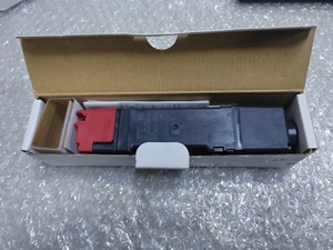 Contrôleur PLC, capteur, interrupteur de sécurité de porte, neuf d'origine D4SL-N2AFG - Product Image 3