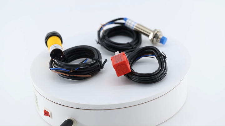 Mageway Infrarot-Sensorschalter für den Innenbereich, reflektierend, fotoelektrischer Strahlsensor, 12–240 V Gleichstrom, 24–240 V Wechselstrom, Näherungsschalter, 1,8 m Kabel, Induktion, 4 m Mageway Infrarot-Sensorschalter für den Innenbereich, reflektierend, fotoelektrischer Strahlsensor, 12–240 V Gleichstrom, 24–240 V Wechselstrom, Näherungsschalter, 1,8 m Kabel, Induktion, 4 m