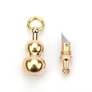 Couteau de chasse miniature créatif classique en forme de gourde en laiton, porte-clés aiguisé, cadeau pendentif, emballé en boîte - Product Image 6