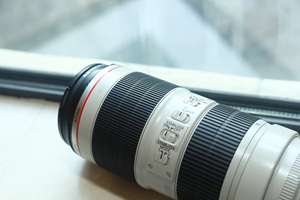 เลนส์กล้อง Canon EF 70-200mm f/2.8L IS II USM ของแท้ มือสอง สำหรับกล้องฟูลเฟรม เหมาะสำหรับถ่ายภาพบุคคล เลนส์ซูมเทเลโฟโต้ - Product Image 6