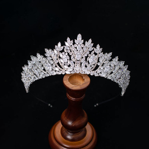 Couronne de mariée scintillante en zircon, accessoires pour <span class=keywords><strong>cheveux</strong></span>, couronnes en strass pour mariage, diadèmes pour femmes - Product Image 1