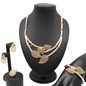 Fashion high quality Wholesale 2019 African style fashion 18K gold plated jewelry sets Indian Bridal party CJ959