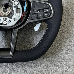 Volant en fibre de carbone pour BMW CS Série G <span class=keywords><strong>F30</strong></span> G07 G20 G22 G23 G26 G80 G81 G30 G32 G34 G36 G80 G84 F90 M3 M4 M5 M Sport - Product Image 4