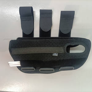 Tutore di supporto per stecca da polso destro sinistro regolabile per <span class=keywords><strong>dolore</strong></span> al polso, distorsione, Tunnel carpale - Product Image 3