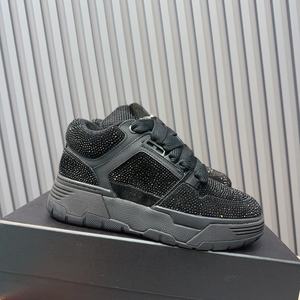 Chaussures de sport classiques de luxe de haute qualité à lacets de la série AMRINR - Chaussures de skateboard incrustées de diamants pour couples - Product Image 1