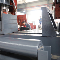 Scie à ruban métallique GT4230 avec une puissance de 3 kW pour la découpe de métaux et d'aluminium à haute capacité