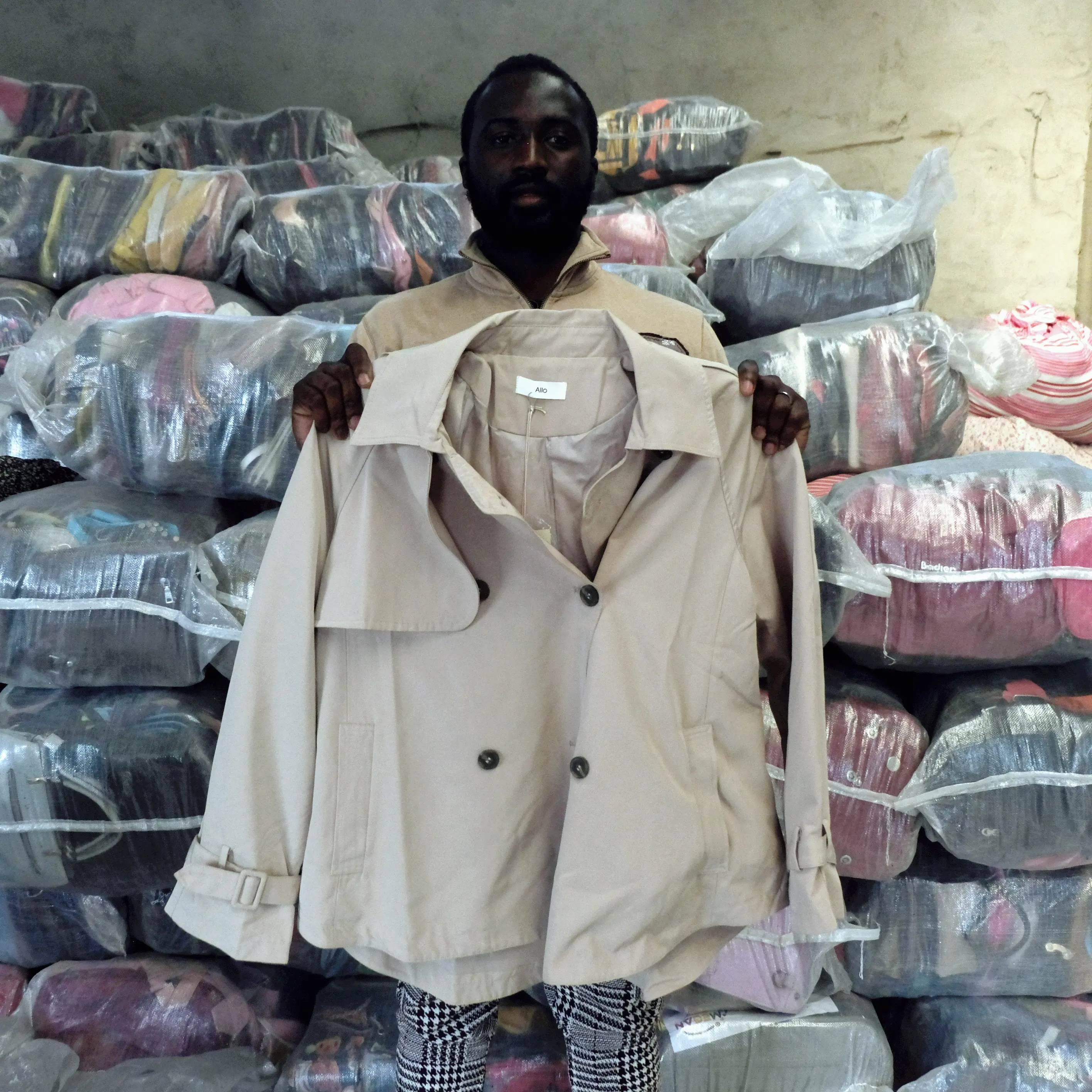 Dubai Pakaian Bekas Dalam Mantel Gelembung Pria Mantel Pria