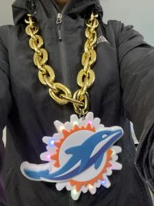 Collier Lumineux LED 3D Empilé Grand Prix de Championnat en Gros, LOGO d'Équipe NFL en Mousse EVA, Chaîne pour Fans de Sport - Product Image 6