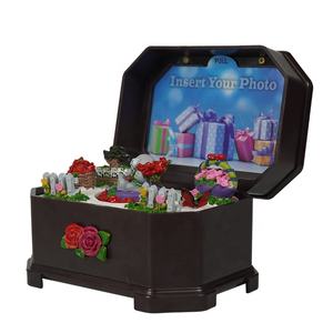 هدية ترويجية من الراتنج الدب مع بطارية ميزات عيد الميلاد للعشاق - Product Image 4