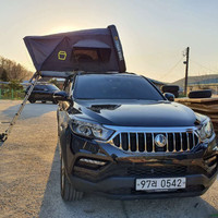 Tente de toit à coque dure légère voiture prix d'usine accessoires de camping en aluminium installation facile tente de toit voiture