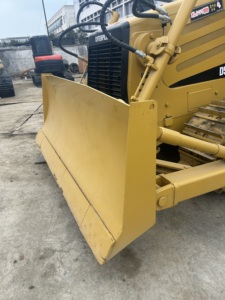 Bulldozer sur chenilles d'occasion CAT D5K à châssis robuste, machine polyvalente pour le déblaiement et le remodelage des terrains - Product Image 6