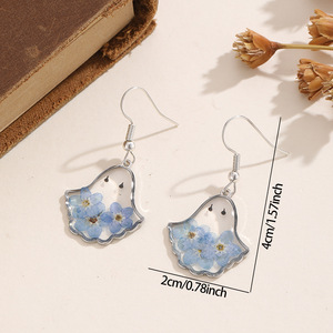 Boucles d'oreilles fantô<span class=keywords><strong>me</strong></span> en résine avec fleurs naturelles, bijoux uniques pour Halloween, cadeau pour elle, motif fleur de mignonnette - Product Image 4