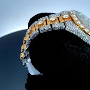 Reloj Mecánico Artesanal de Alta Calidad con Diamantes Completos de Moissanita VVS Personalizado - Product Image 5