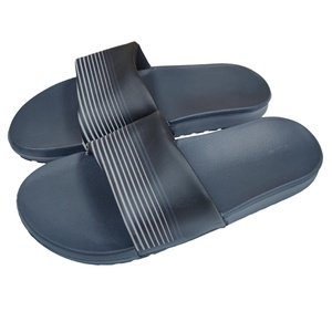 Sandales personnalisées imprimées pour garçons, sandales unisexes pour femmes, chaussures personnalisées avec logo, pantoufles pour hommes, tongs vierges unies - Product Image 1