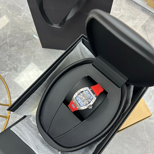 <span class=keywords><strong>Montre</strong></span> <span class=keywords><strong>chronographe</strong></span> pour homme tendance <span class=keywords><strong>en</strong></span> titane doré de forme tonneau avec cristal saphir multicouche et mouvement ultra-fin - Product Image 3