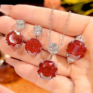 Ensemble de bijoux de mariage coréens en cuivre écologique, zircone cubique rouge taille rose 14-12mm, simple, élégant, unisexe, assorti, vente en gros - Product Image 2