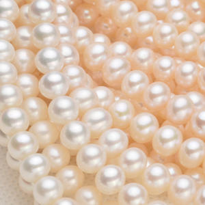 ขายส่งสร้อยคอมุกน้ำจืดขนาด 6-7 มม. แบบสั้น แนวนอน แสงเงาสวยงาม มีตำหนิเล็กน้อย มุกหลวมจากจูจี้ - Product Image 4