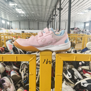 <span class=keywords><strong>Sneakers</strong></span> da <span class=keywords><strong>donna</strong></span> all'ingrosso usate scarpe da ginnastica <span class=keywords><strong>di</strong></span> seconda mano sportive <span class=keywords><strong>di</strong></span> fabbrica direttamente fornitura <span class=keywords><strong>di</strong></span> scarpe da <span class=keywords><strong>donna</strong></span> usate in balle - Product Image 3