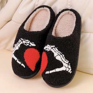 Chaussons de créateur pour femme avec semelle TPR premium, nouveau design, doublure en peluche, style moelleux, pour l'hiver et Halloween - Product Image 1