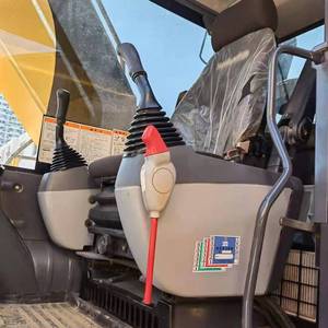 Excavadora Komatsu PC220-8n1 de Segunda Mano 2020-2023 con Componentes Principales en Shanghái, Japón - Product Image 5