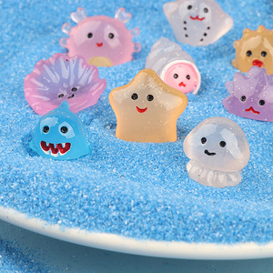 Vente en gros de décorations en résine d'animaux marins Kawaii, miniatures, breloques et modèles décoratifs en résine - Product Image 4