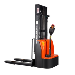 Apilador Eléctrico Noblelift de 3.6M de Altura de Elevación, Montacargas Eléctrico con Plataforma para Operador, Ideal para la Industria Minorista - Product Image 3