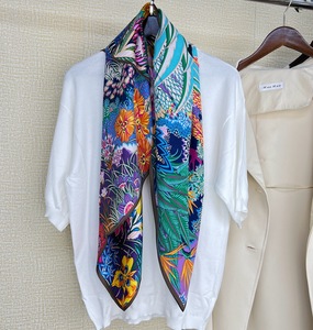 86*86cm đầy màu sắc in dâu chiếc khăn lụa mùa xuân món quà mùa hè khăn lụa khăn choàng cho phụ nữ máy phẳng HEM - Product Image 2