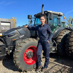 Tractor de Ruedas TAVOL Eficiente de 260HP y 6 Cilindros con Transmisión por Engranajes 4WD para Agricultura y Transporte Agrícola - Product Image 5