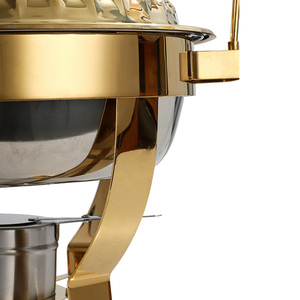 Set Perlengkapan Chafing Dish Buffet Mewah 6L dari Stainless Steel Emas, untuk Penyajian Komersial, Pemanas, dan Penyimpanan Makanan untuk Katering - Product Image 5