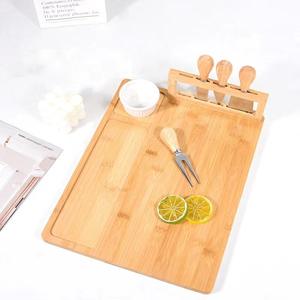 Plateau de service et planche à découper en bois pour fromages et charcuteries, ensemble d'outils pour viande et fromage avec couteaux - Product Image 4
