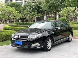 Citroën <span class=keywords><strong>C5</strong></span> d'occasion 2016 1.6T Design Français Original 123kW Puissance Transmission Automatique Idéal pour les Trajets Urbains et les Voyages en Famille Économique - Product Image 1