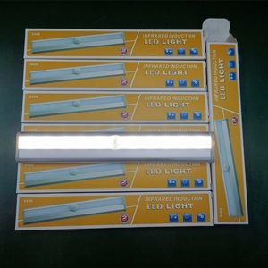 Nueva Lámpara Nocturna Magnética Inalámbrica con Sensor de Movimiento PIR de 10 LED de Alta Calidad para Armario, Mostrador, Escalera - Product Image 5