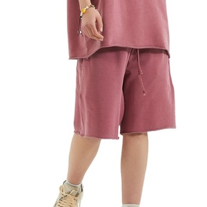 Shorts de travail vintage pour hommes de haute qualité, décontractés, en coton, athlétiques, en molleton français, uni, bord brut, lavage à l'acide, respirant, écologique - Product Image 1