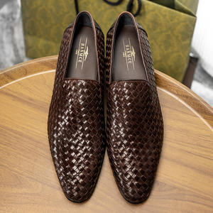 Zapatos de vestir de cuero genuino hechos a mano de alta calidad para hombres para bodas formales. - Product Image 4