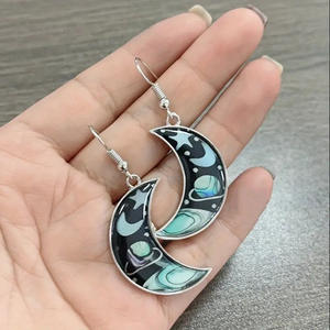 Orecchini pendenti a forma di luna per donna, in lega placcata argento con cristalli e strass, stile bohémien, gioielli da festa, orecchini alla moda. - Product Image 5