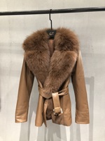 Veste en cuir véritable pour femme avec col en fourrure de renard, coupe courte, ceinture ajustée, style motard, pour l'automne