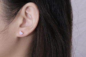 ต่างหูสแตนเลสทรงหัวใจเคลือบสีหลากสีสำหรับผู้หญิงและวัยรุ่น |   สแตนเลสสตีลเคลือบทอง 18K PVD ป้องกันการแพ้ - Product Image 6