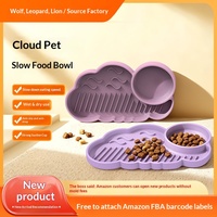 Nouveau Jouet pour animaux de compagnie en silicone de qualité alimentaire, bol d'alimentation lente Cloud transfrontalier, tapis de léchage pour animaux de compagnie avec grande ventouse antidérapante anti-étouffement