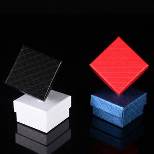 Grid Texture Diamond Pattern Waterproof Cardboard Ring Necklace Pendant Eco Jewelry Packaging Box White - Product Image 3