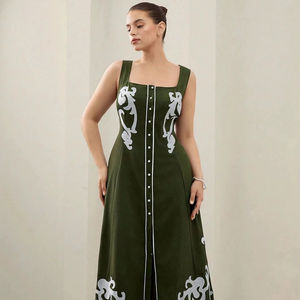 Robe en coton tissé vintage bohème pour femmes, lavable, sexy, col profond, broderie, coupe régulière, style ethnique, robe de soirée - Product Image 1