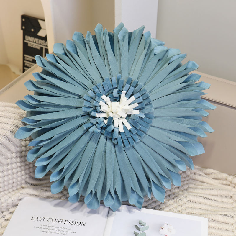 Haze blue spring flowers bloom round