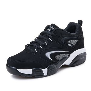 Chaussures de marche antidérapantes grandes tailles 36-48 prêtes à être expédiées, vente en gros, respirantes, mode décontractée, chaussures de sport pour hommes - Product Image 1