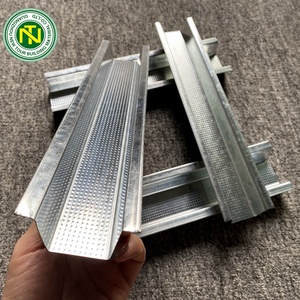 Accessoires de panneau de gypse Support de profil de cloison sèche en acier galvanisé goujon/piste en métal/canal de fourrure C/U <span class=keywords><strong>Quille</strong></span> en acier léger - Product Image 1