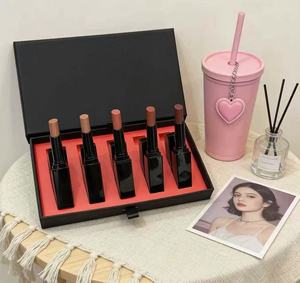 Lápiz Labial Mate/Brillante de Lujo de Alta Gama al por Mayor, Resistente al Agua, de Larga Duración, Acabado Antiadherente, Certificado HALAL CE, Marca OEM/ODM - Product Image 5