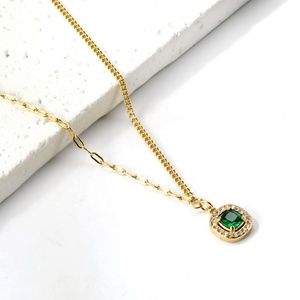 Collar de Acero Inoxidable con Colgante Chapado en Oro de 18K, Gema Verde Cuadrada, Circonita Cúbica, Cadena Minimalista para Mujer - Product Image 3