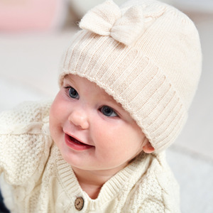 Automne hiver couleur unie bébé <span class=keywords><strong>tricot</strong></span>é chapeaux enfants filles garçons bonnets casquettes chaud doux nouveaux chapeaux ajustés pour enfants avec nœud - Product Image 2