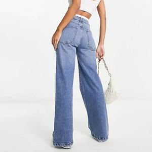 Vaqueros casuales de tiro bajo con lazo decorativo, bolsillo, pierna ancha, lavado claro, logo bordado, transpirables, de cintura media, estilo skinny. - Product Image 3