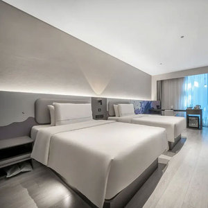 Muebles comerciales directos de fábrica, juego de dormitorio de Hotel rentable con Base de madera, marco de cama, cabecero de colchón y mesita de noche - Product Image 3