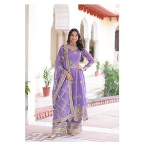 Conjunto de Vestido Listo para Usar de Primera Calidad con Pantalón y Dupatta para Fiestas y Eventos, Disponible para la Venta desde India - Product Image 1